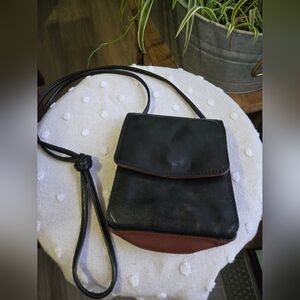 VINTAGE DAK Genuine Leather Organizer Crossbody Bag - Black & Cognac Brown